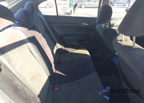 2010 Honda Accord 2.4 Lx-P z USA, uszkodzony, nr VIN 1HGCP2F4XAA096134